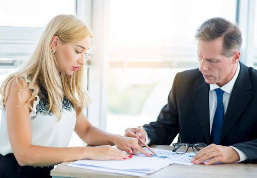 5 Reasons Why You Need a Lawyer To Draft Your Estate Plan?